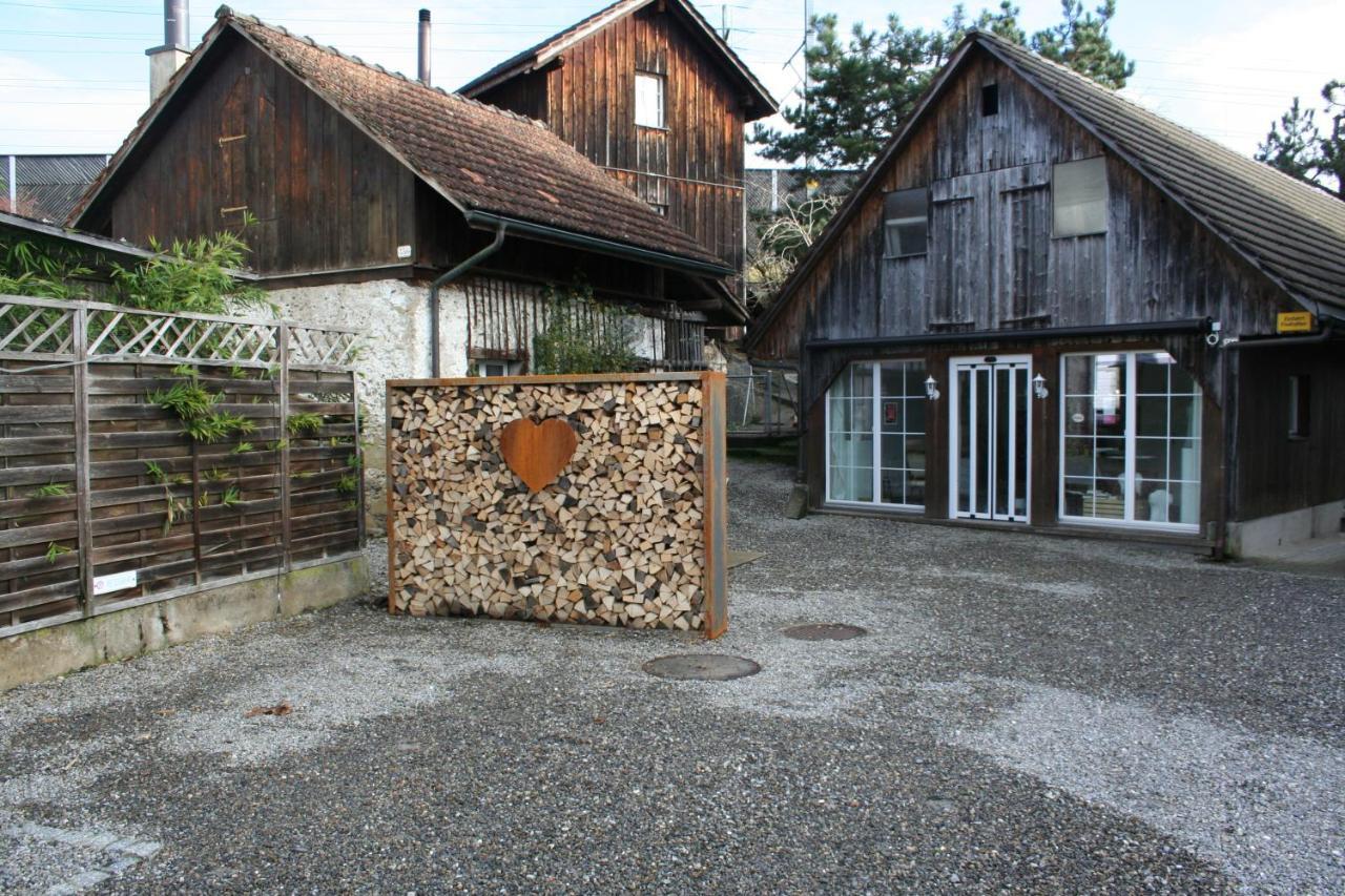 Idyllisches Woeschhuesli * Knonau